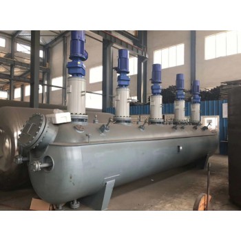 5000L外盤管加熱不銹鋼反應釜